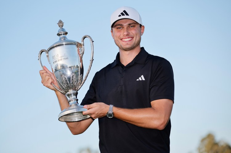 Aberg shows golden touch to claim breakthrough PGA Tour title